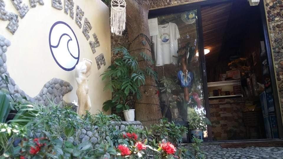 סן חואן Sea Breeze Beachfront Home And Cottages מראה חיצוני תמונה