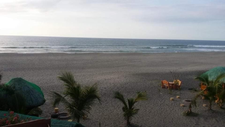 Seabreeze Beachfront Home And Cottages New Management סן חואן מראה חיצוני תמונה