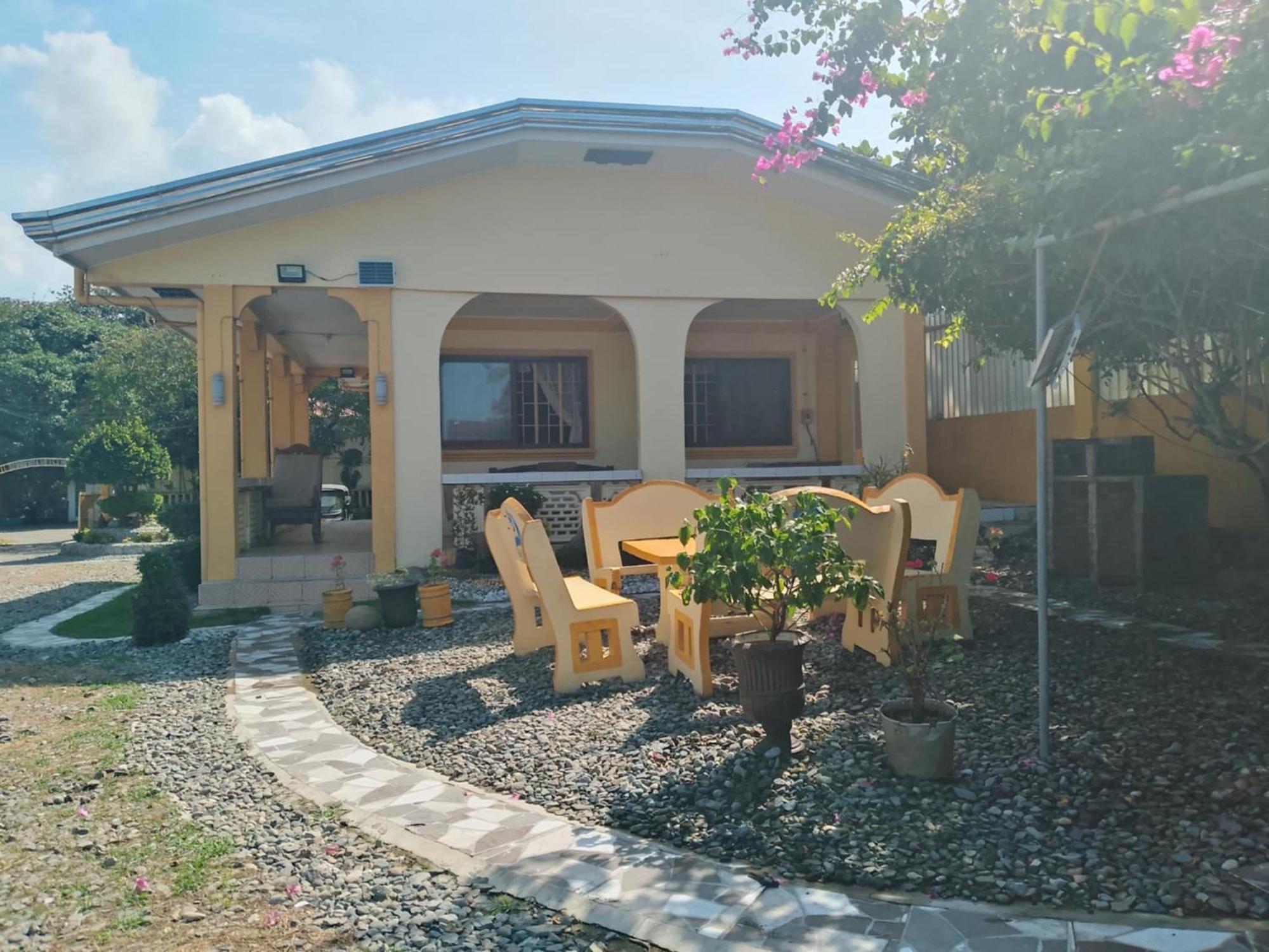 Seabreeze Beachfront Home And Cottages New Management סן חואן מראה חיצוני תמונה