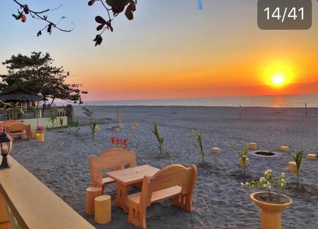 סן חואן Sea Breeze Beachfront Home And Cottages מראה חיצוני תמונה